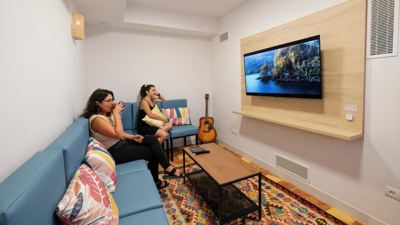 Veranera Hostel Эстепона Экстерьер фото